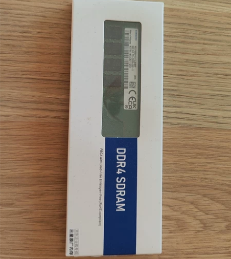 8G台式机内存，三星ddr4，2666京东...