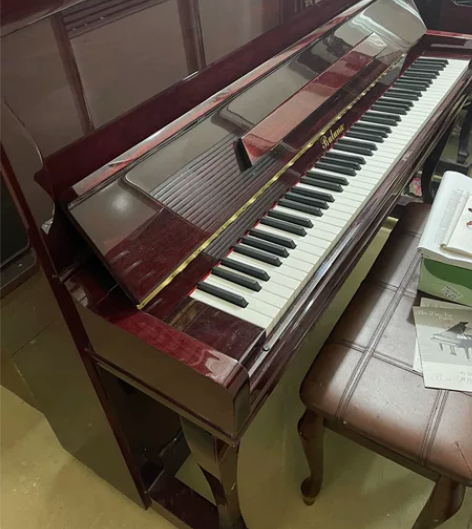 布鲁纳钢琴up123 产地上海 外观正常使...