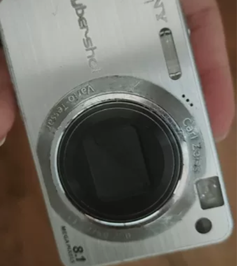 索尼小长焦w150  成色如图功能全部完好...