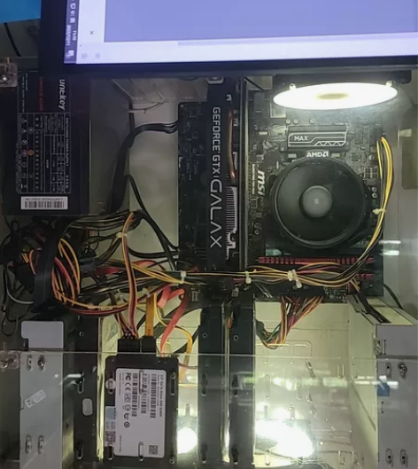 出自用台式机一台，换苹果了这台闲置出来，平...