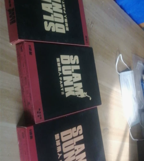 灌篮高手dvd，盒子有破损，碟没问题，收藏...