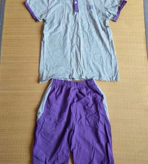 上戏附校夏季校服 夏季校服一套，尺码160...