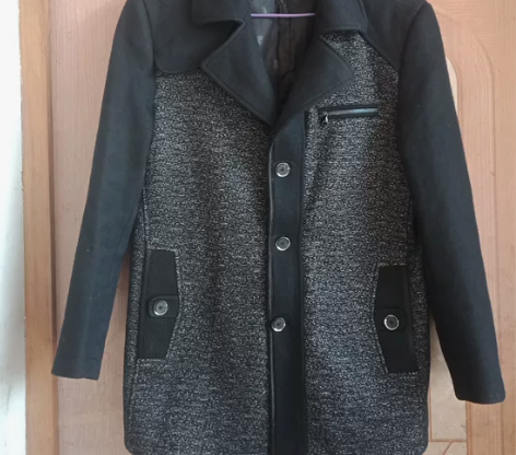 男士加厚针织休闲西服，胸围是108cm，衣...