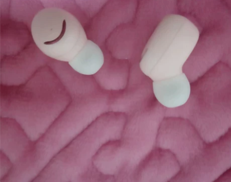 非常喜欢，诺必行耳机音质很好，充电仓丢了，...