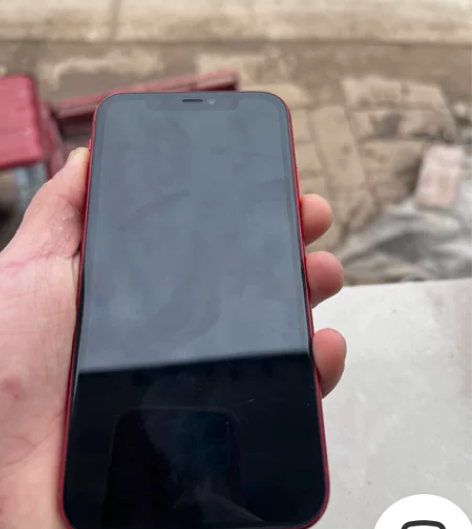 苹果11 128 没有充电器 成色看图 划...