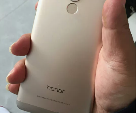 荣耀6x～4＋64g闲置出。换手机了用不到...