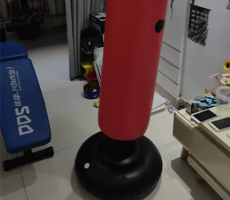 拳击桩,儿子不经常回家。充气的。闲置。全新...