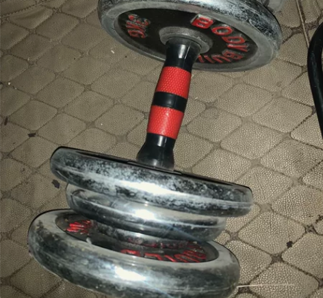 哑铃低价转让 感兴趣的话点“我想要”和我私...