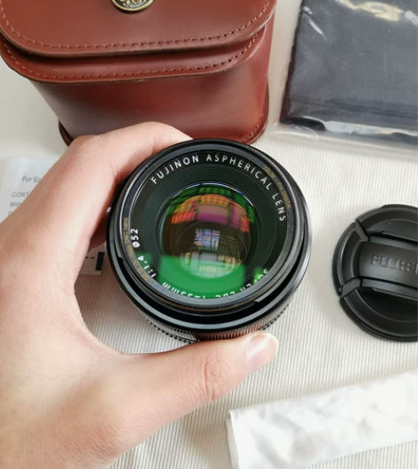 闲置出个富士XF35 1.4原厂镜头 成色...