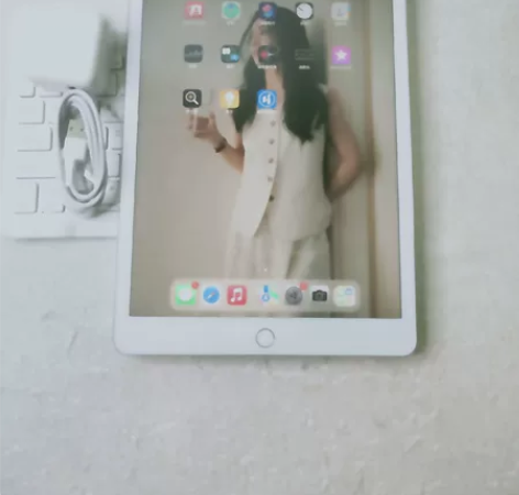 ipad7代 2019款128G插卡版送全...