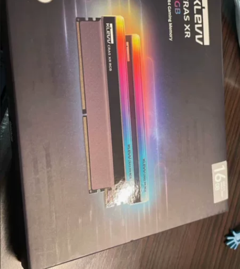 出2根自用科赋CRAS XR RGB内存条...