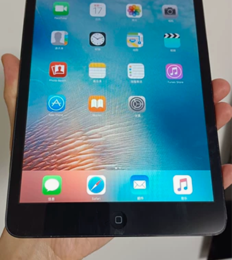 APPLE ipad mini A1432...