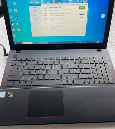 华硕W50V 游戏笔记本  15寸 高清屏...