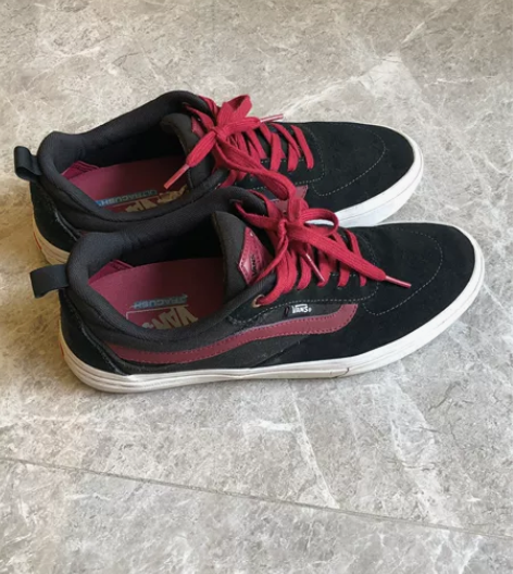 vansvans范斯男鞋,九成新,黑红限量...