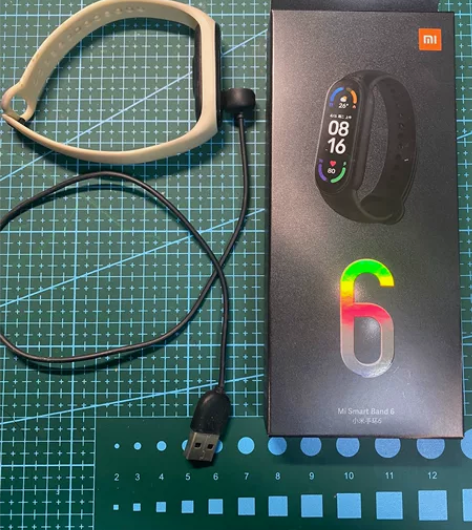 小米手环6标准版 标准版无nfc屏幕有划痕...