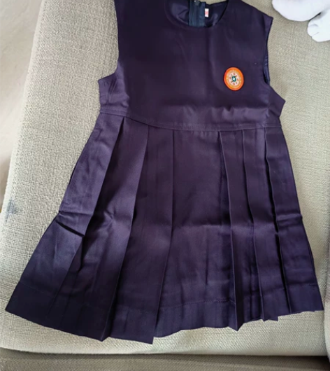 佛山禅城鸿业幼儿园 校服 园服出售，全新…...