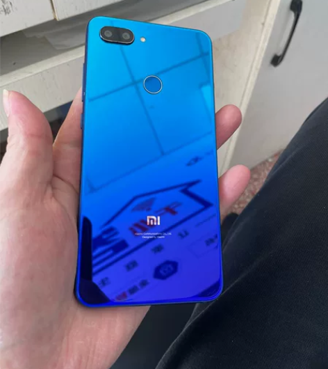 出售小米8青春 6+64G内存！手机功能正...