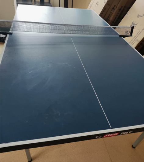 完好无损的红双喜牌折叠乒乓球台+完好无损的...