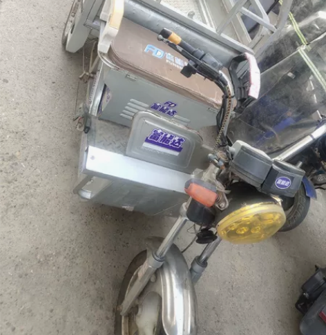 48V20安电动车三轮，1.3米的斗，电瓶...
