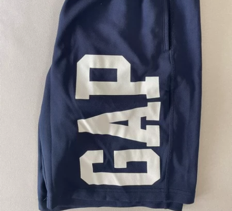 GAP短裤，闲置出，M码，85新，深蓝色。...