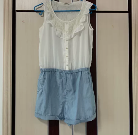 美特斯邦威 蕾丝拼接牛仔连体裤 感兴趣的话...