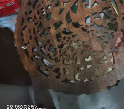 实木木雕挂件,几乎全新。这不知道什么木,不...