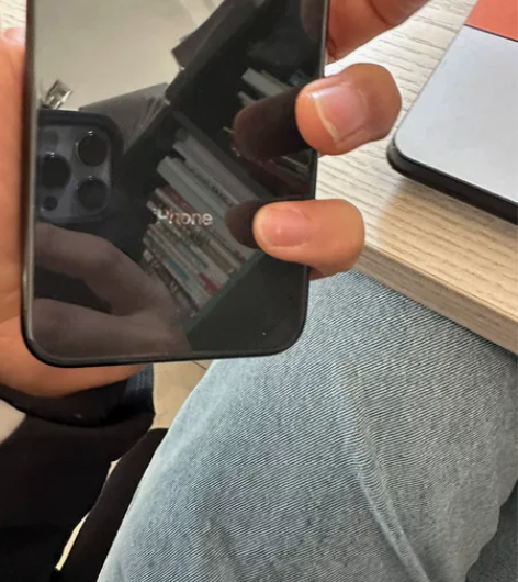 iPhone X 64g 原装屏幕，无磕碰...