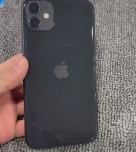 苹果11国行128G，双卡全网通，电池寿命...