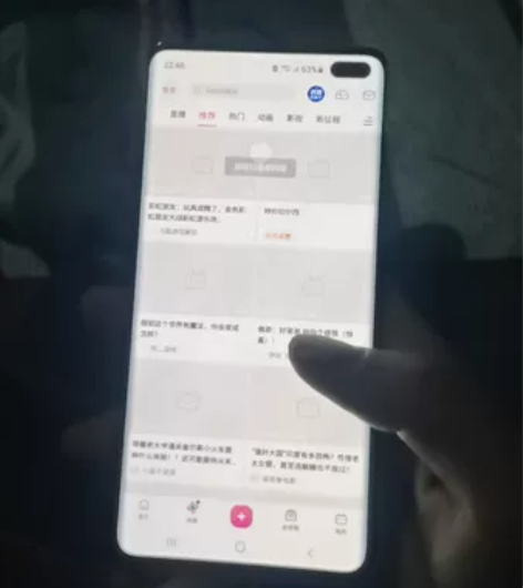 三星s10＋98新，非常的流畅，电池轻度使...