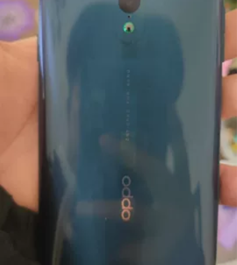 叙利亚战损版，闲着手机，OPPOreno2...