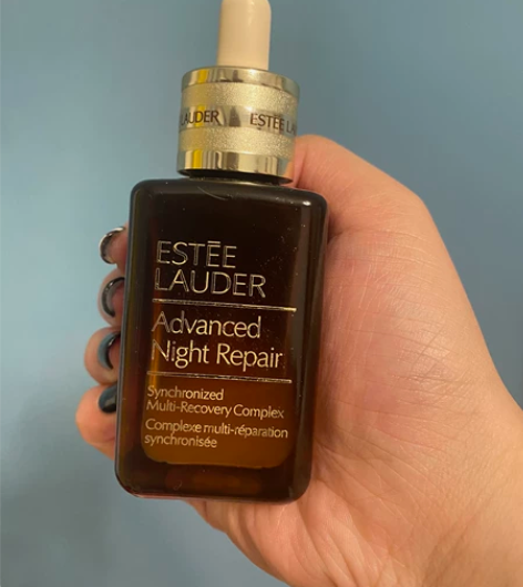 雅诗兰黛精华50ml，余量剩图中，保证正品...