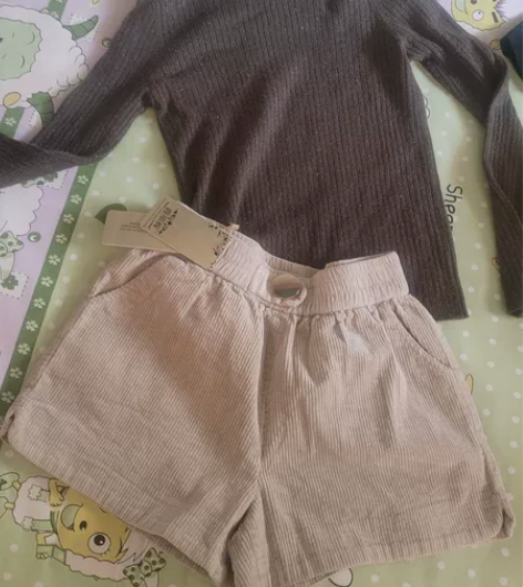 女士短裤百搭款，身高155－165体重95...