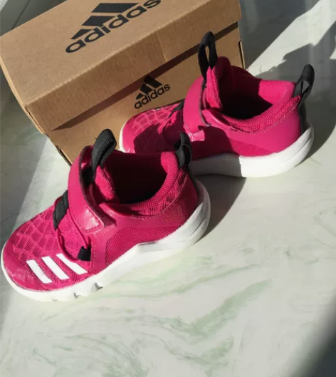 阿迪女童运动鞋21码 码数内长详图在最后 ...