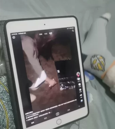 学生自用特价急出！ iPad min3.6...