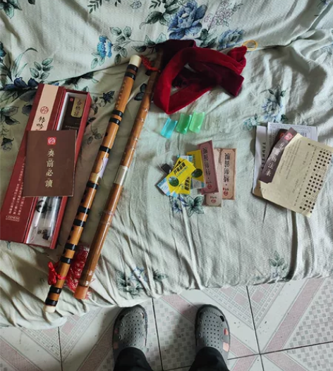 伶吟笛子及配件转卖，学了一段时间，不好学，...
