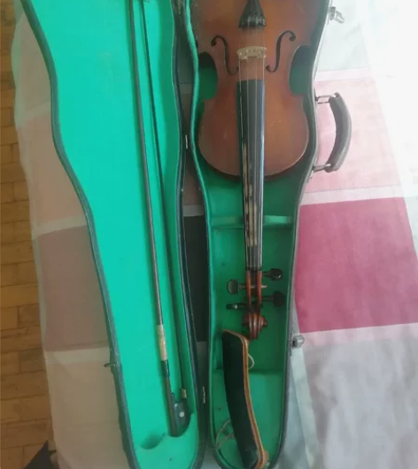 小提琴！文革时期产品！自取！ 感兴趣的话点...