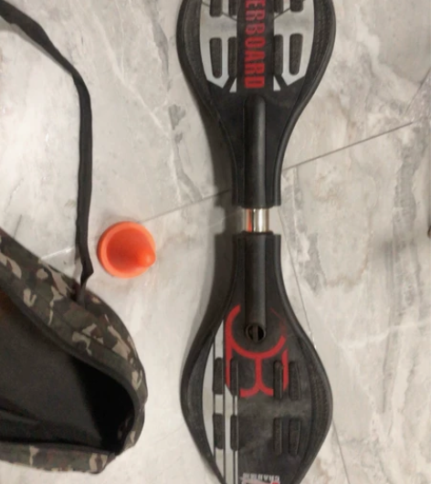 滑板初学者两轮儿童6-12岁成人摇摆活力板...