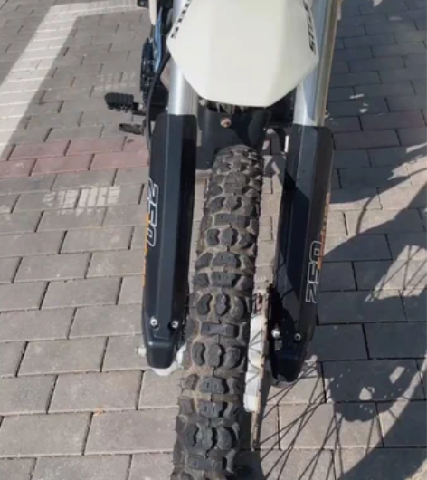 重庆银翔越野250摩托车：车况精品，一键启...