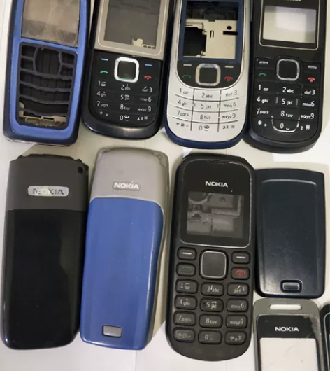 诺基亚外壳,有库存新的,有拆机的,成色如图...