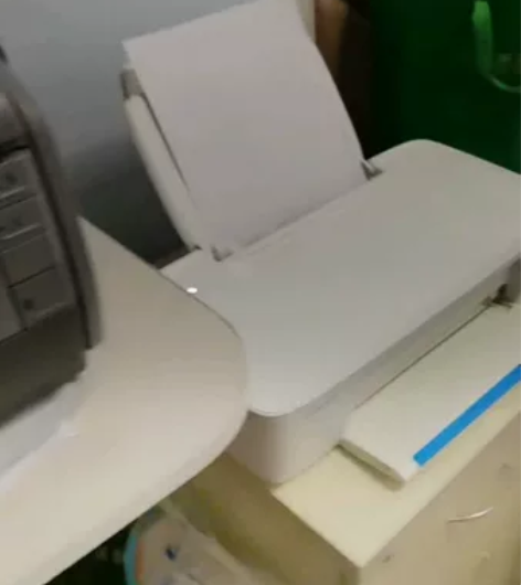 惠普1111打印机，适合家用，墨盒没墨，使...