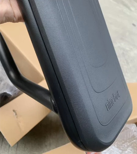 九号新车尾架 因装一体座，不需要尾架 全新...