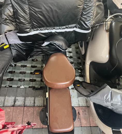 台铃小电动车 9.5成新 1500购入 有...