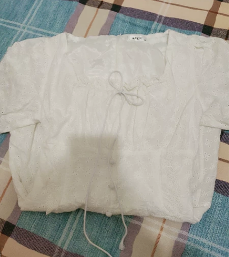 白色法式系带裙子 M码  70元 穿上很仙...