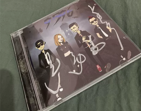 9596乐队专辑CD 全新 保真签名 包邮