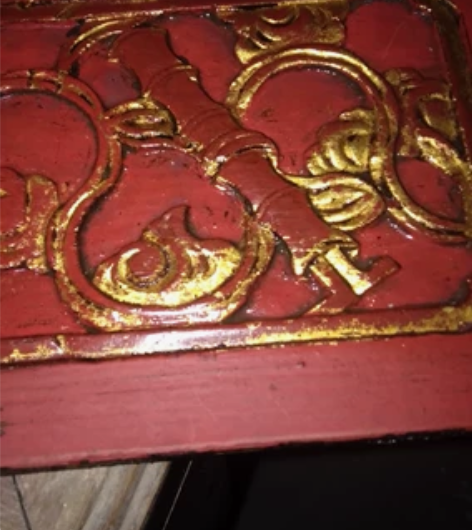 清代朱红漆鎏金工艺老木雕,雕刻八仙法器,旧...