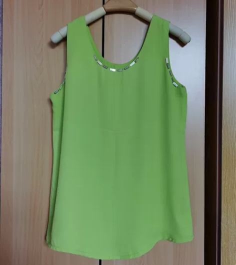 女士雪纺衫背心无袖，绿色清新，穿过几次，便...