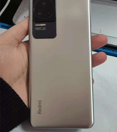 红米k50 95新 8+256 在保。换...