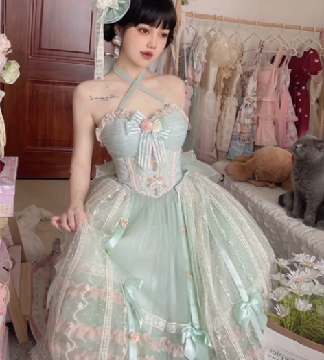 出伯爵夫人Lolita 朝花夕拾jsk s...