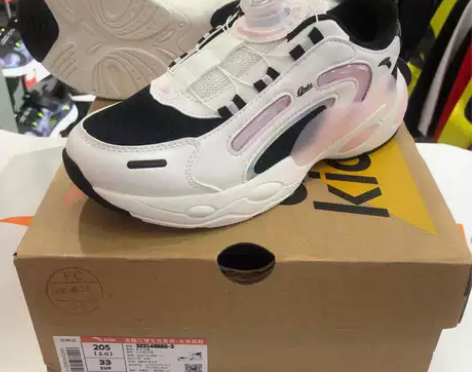 ?安踏儿童21新款女童纽扣缓震气垫跑步运动...