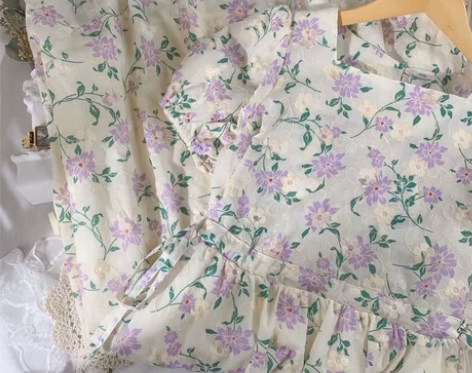 【现货清仓】碎花连衣裙夏薄款方领泡泡袖小清...